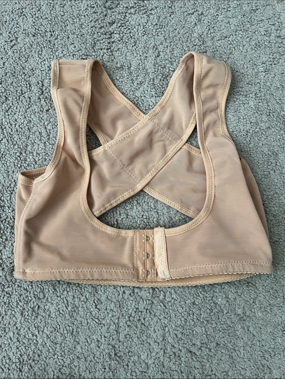 Cross-Back posture Bra - Picture 2 of 2